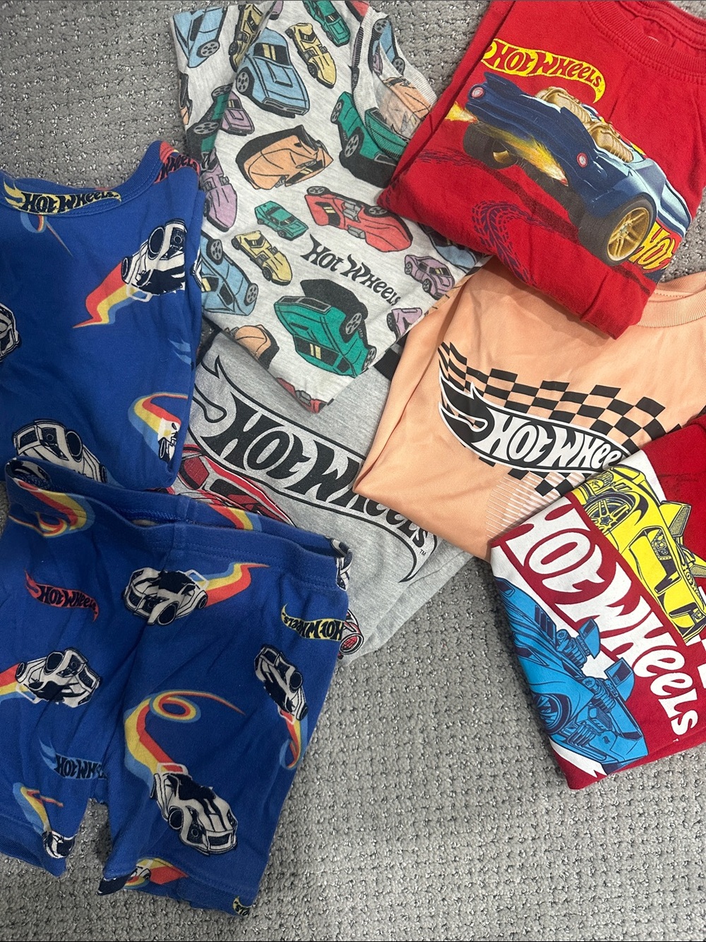 Hot Wheels Kids Tee & Shorts Bundle - Multicolor Cars Print